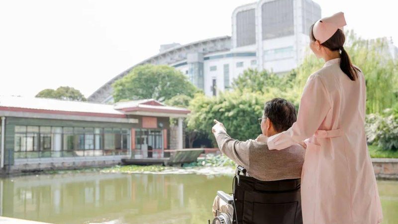 公办养老院申请条件及优缺点解析