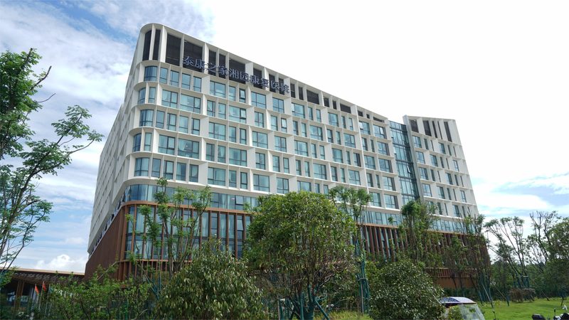 陪护床尺寸如何选？揭秘失能老人护理的关键因素**